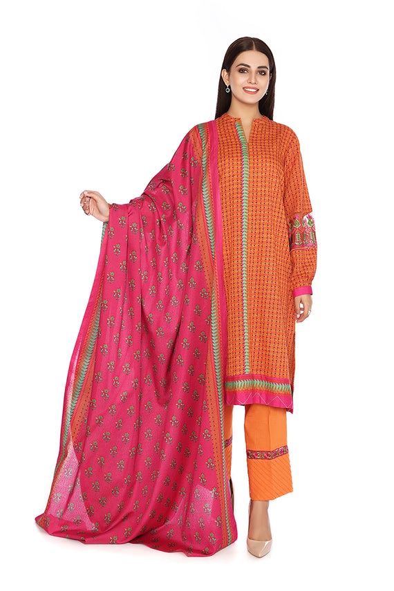 Upgrade Your Winter Look with Pink Color Khaddar 3-Piece Suit