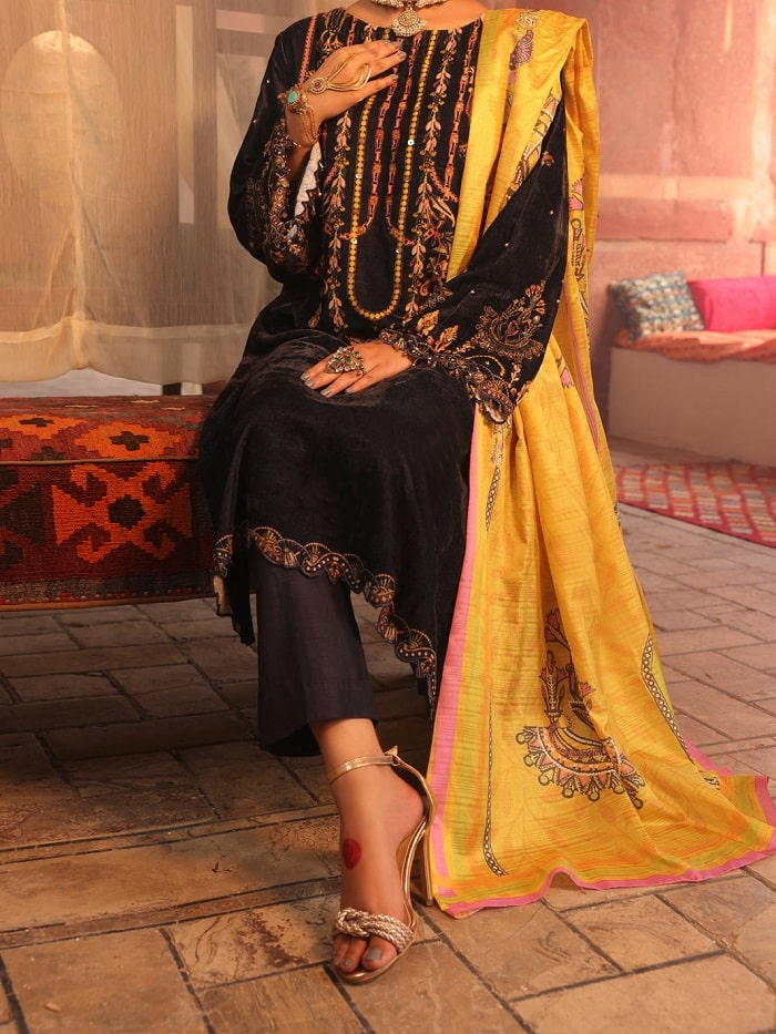 Almirah Winter sale with Price Black velvet